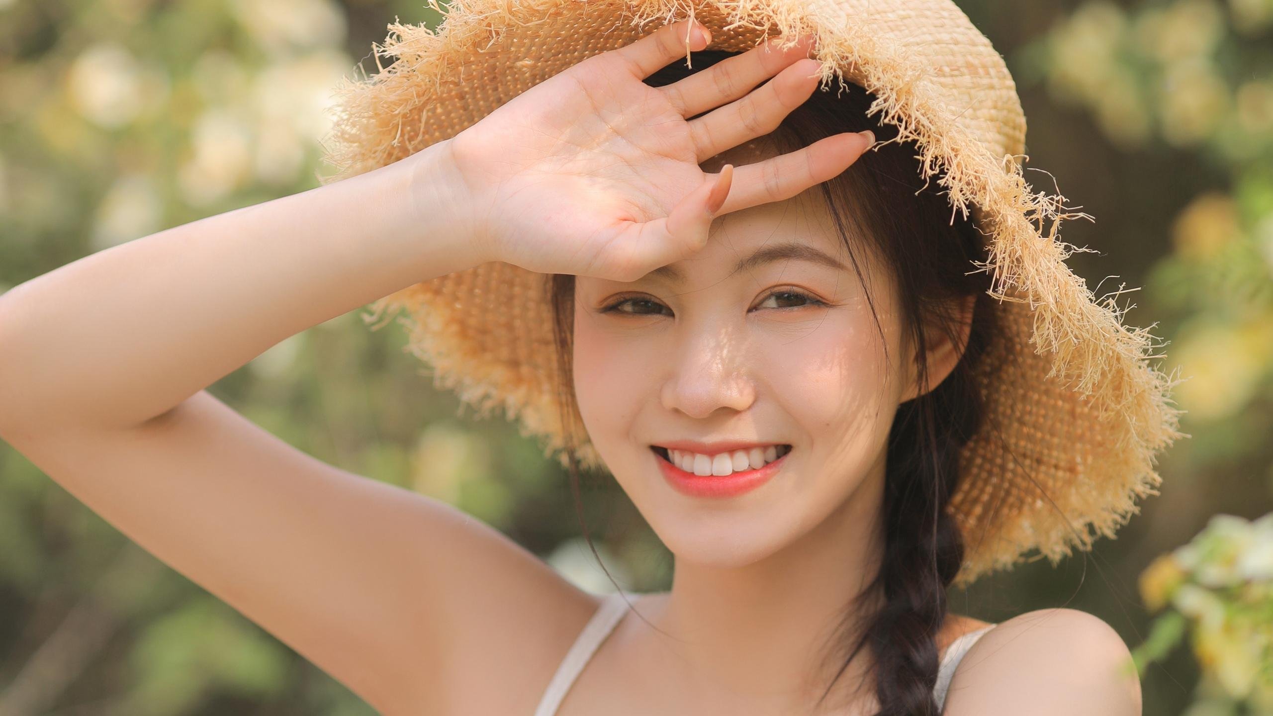 “西甲激烈争夺,豪门血拼,悬念不断”,豪门三强挥金如土,赚足流量的西甲联赛迎来新伙伴