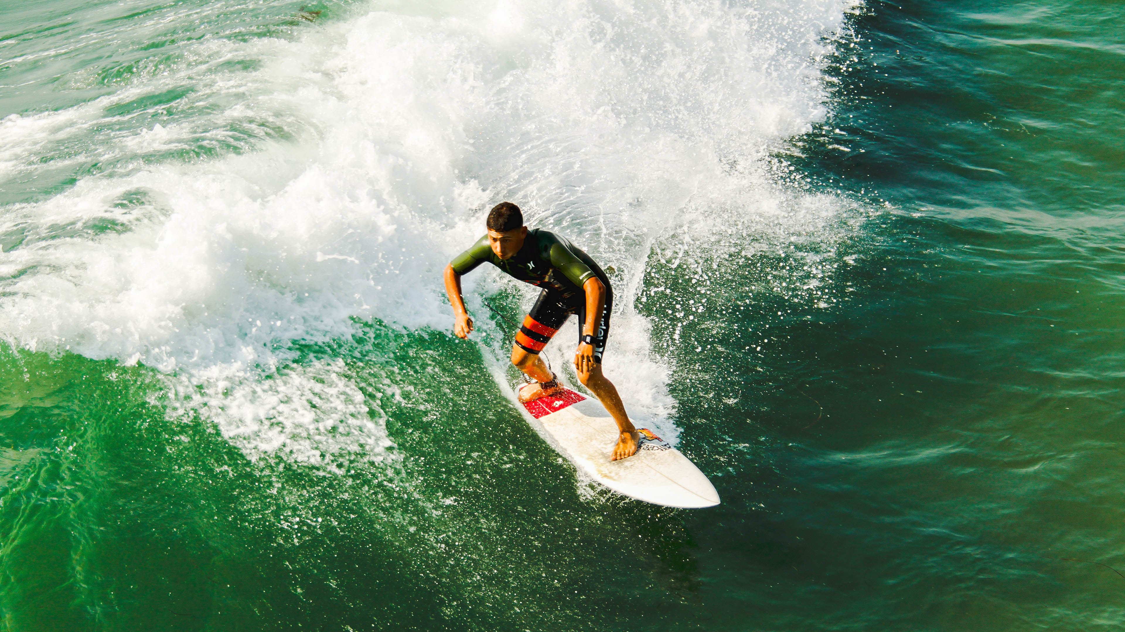 开云体育登陆入口-丁俊晖点评年轻选手称未来可期，丁俊晖可爱